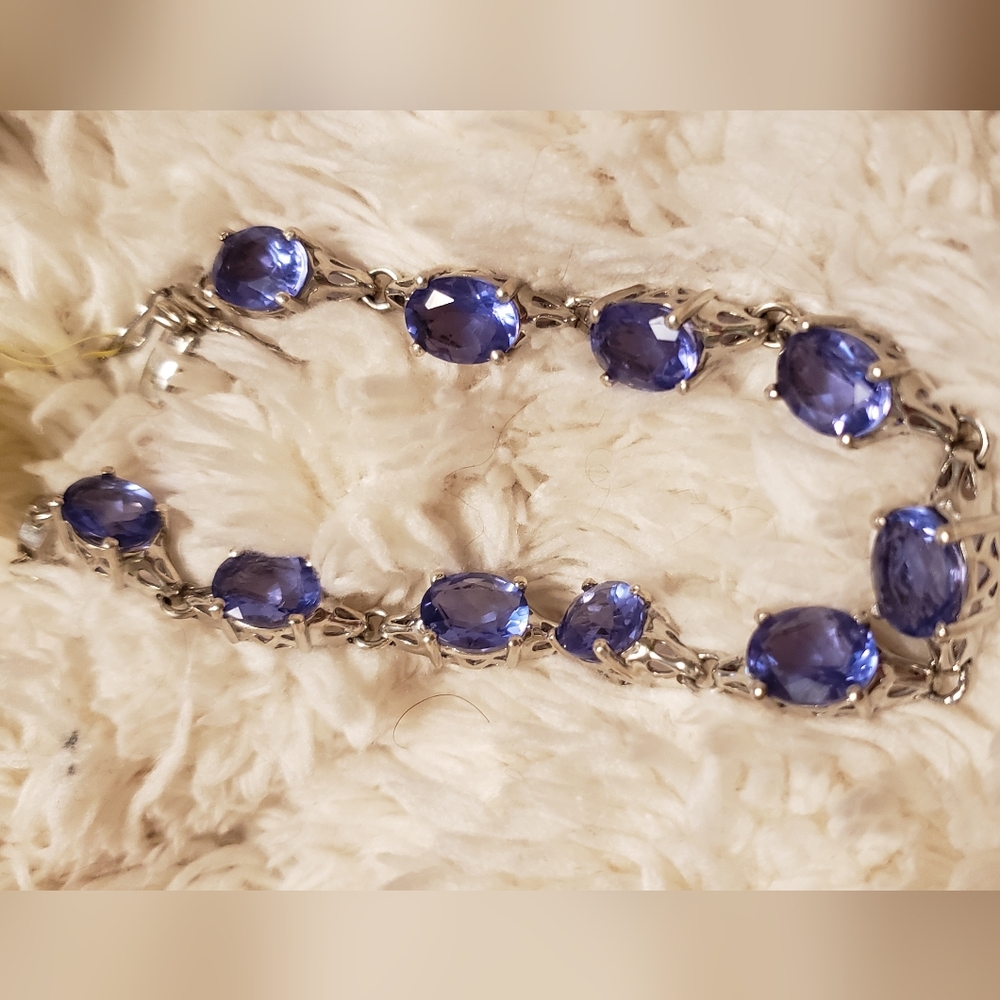 7.5 inch, Color Change Fluorite Bracelet,925 Silver/w Platinum, 20.75 carats,NWT